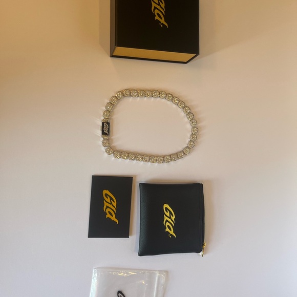 14K White Gold Plated Tennis Necklace (18 inches) - Picture 2 of 2